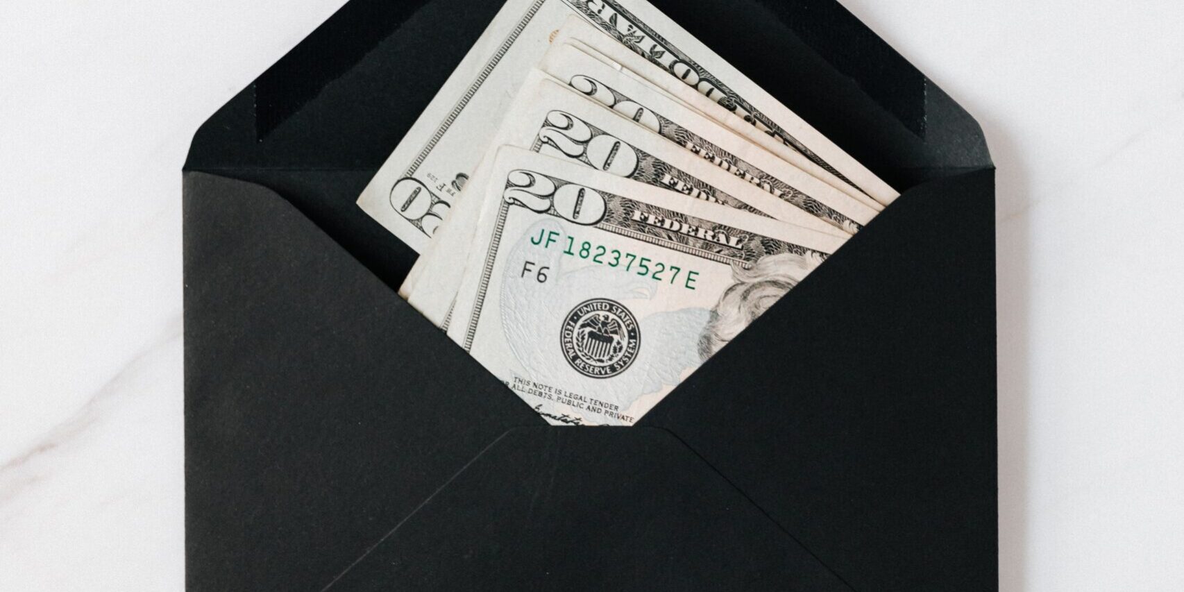 pexels-karolina-grabowska-4386368